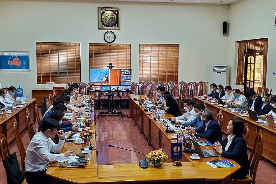 Tin truyền hình: PC Sơn La đồng hành cùng khách hàng Sử dụng điện
